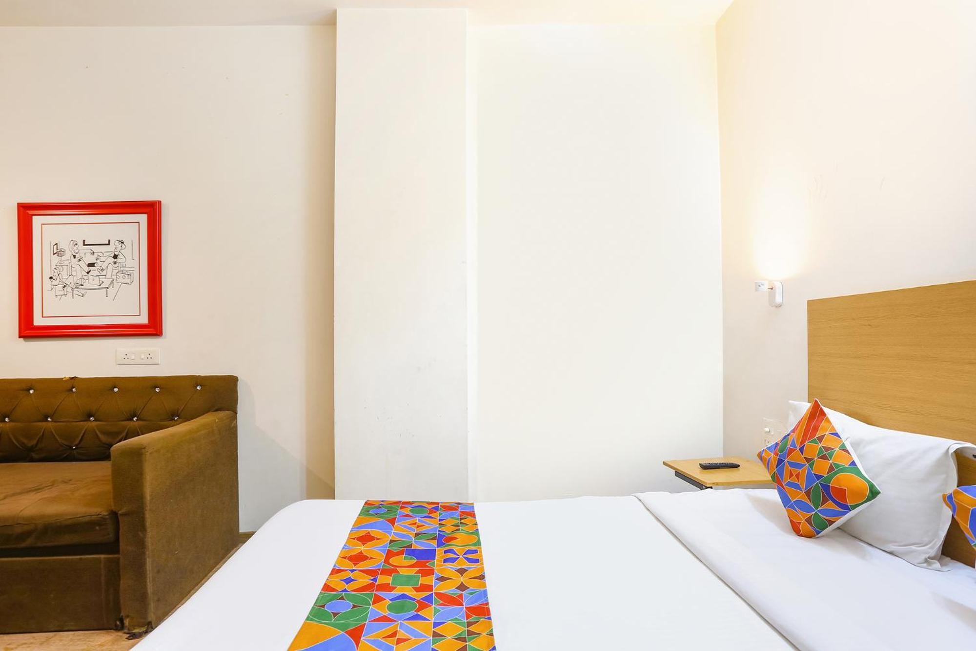 Fabhotel Sky Land Delhi  Eksteriør billede